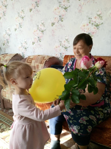ИЗ ДЕТСКИХ РУК - ЧАСТИЧКУ ТЕПЛОТЫ ИЗ ДЕТСКИХ РУК - ЧАСТИЧКУ ТЕПЛОТЫ.